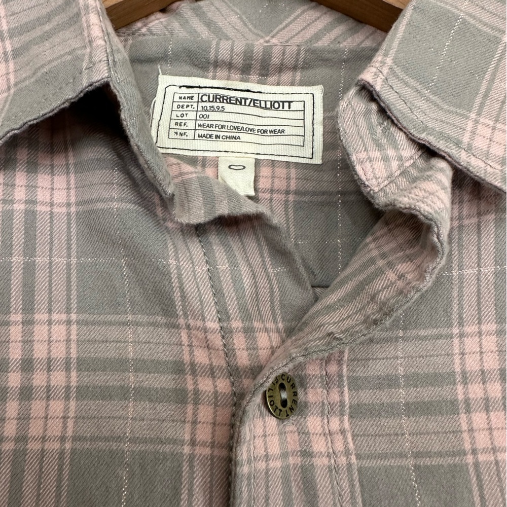 Current/Elliot Women’s Button Down Frayed Hem Shirt Size 0 Gray and Pink - Picture 9 of 10